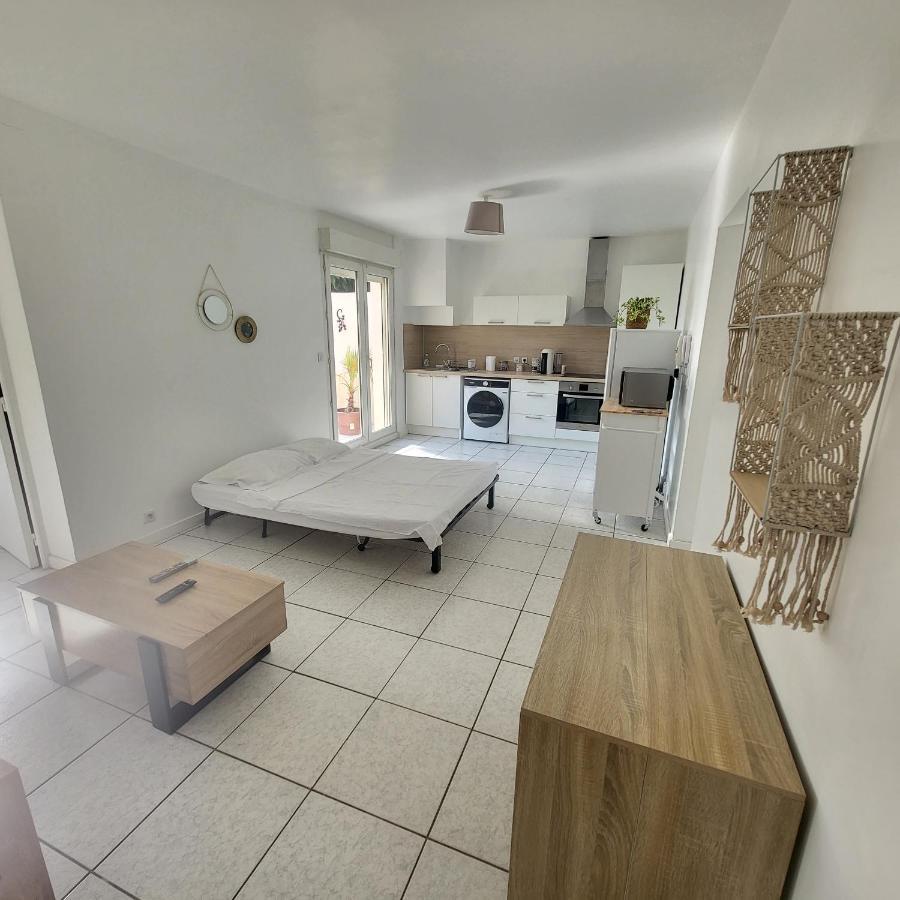 Bel Appartement Avec Jardin De 30M2 , Climatise Avec Parking Et Arrivee Autonome Cabestany Kültér fotó